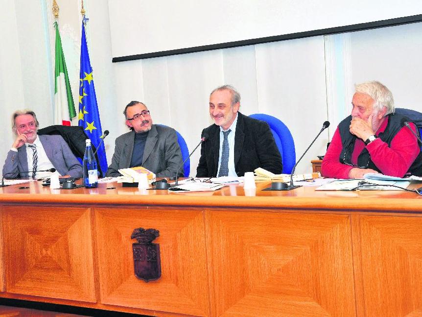 Da sinistra: Alessio Neri, Mario Visco, Daniele Novara e Luigi Bombaglio (foto Blitz)