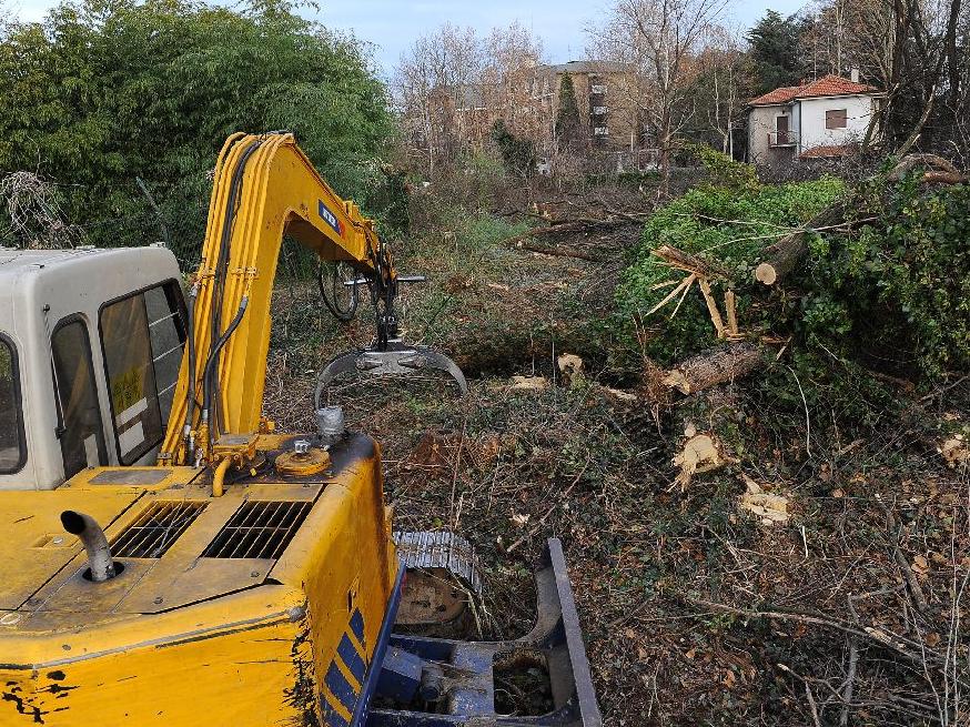 Ruspe al lavoro ai Ronchi (Pubblifoto)