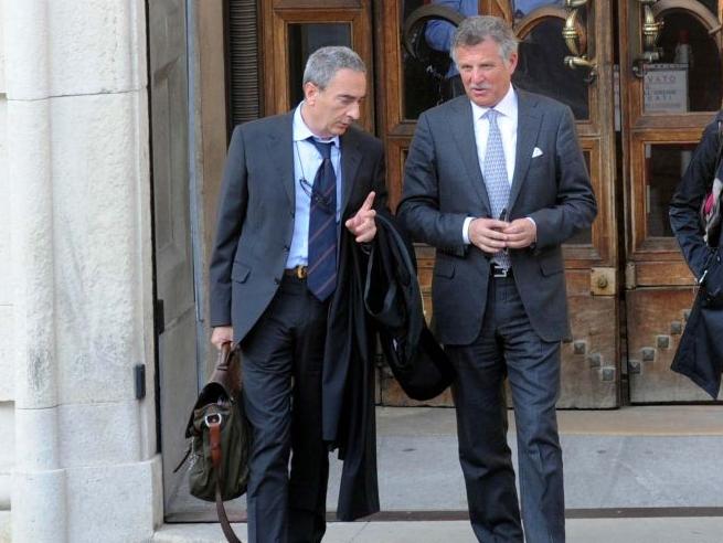 Fumagalli (a destra) con l'avvocato Cesare Cicorella