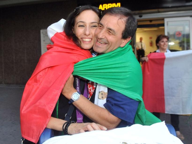 Romina Laurito (prima da sinistra) con le colleghe azzurre