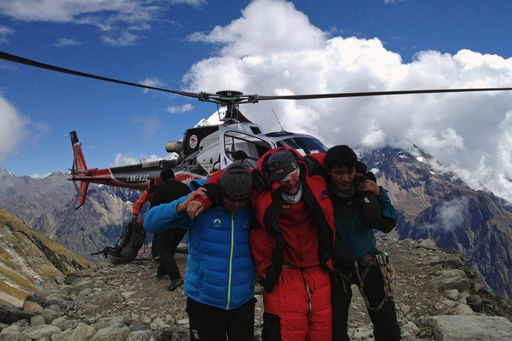 Nepal/ Mondinelli: Io fortunato, Alberto tirato giù da ossigeno