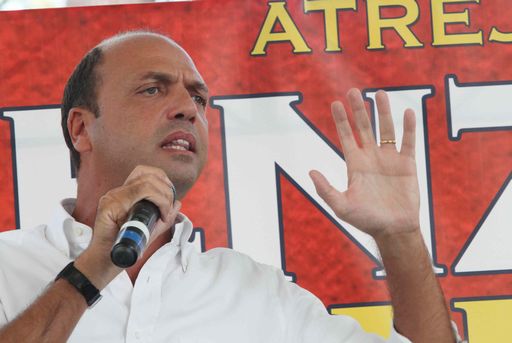 Fisco/ Alfano: Vogliamo ridimensionare potere Equitalia