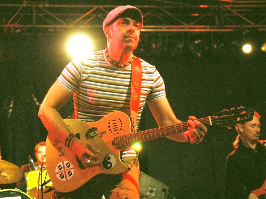 Davide Van De Sfroos sabato 20 aprile a Varese