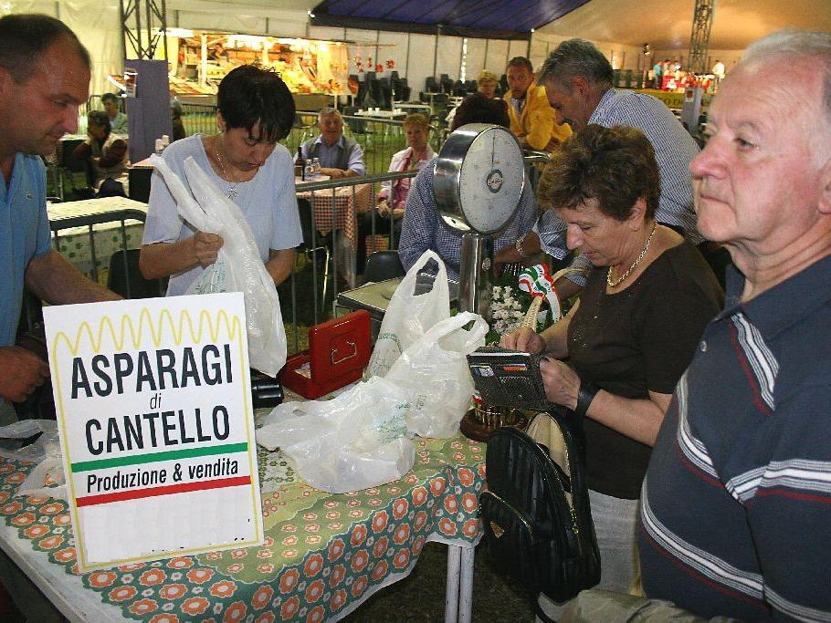 Mercatini, concerti e... asparagi