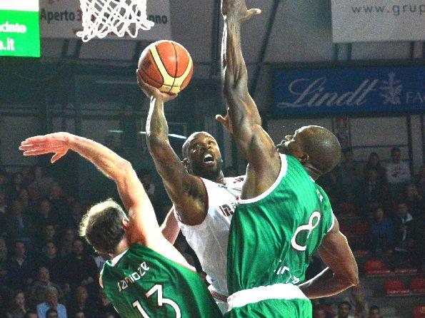 La nuova maglia della Cimberio Varese