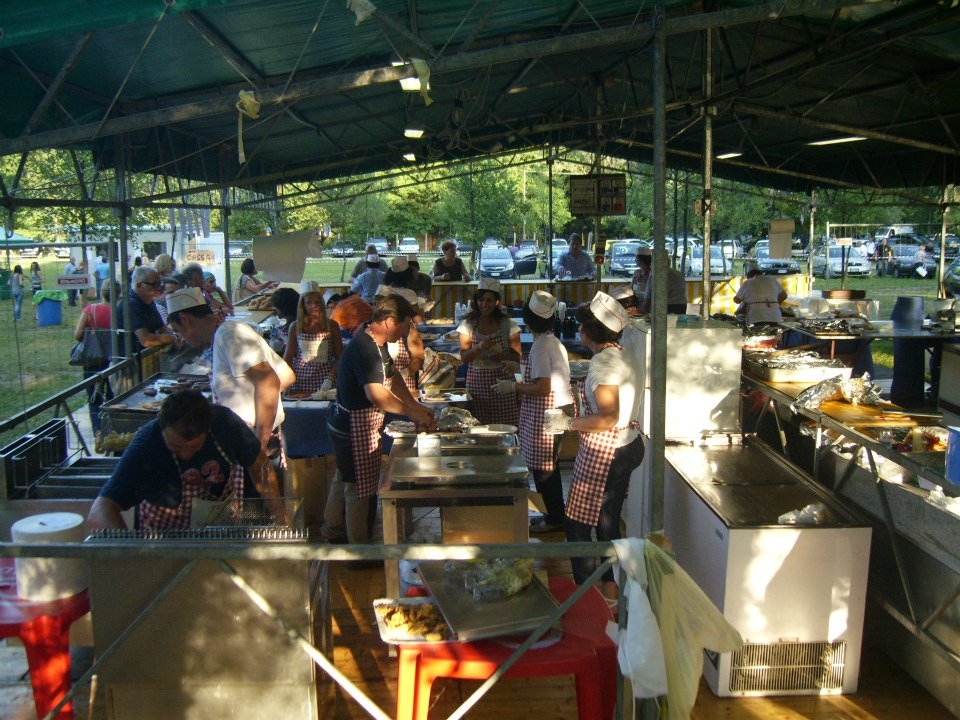 A Mercallo calabresi in festa