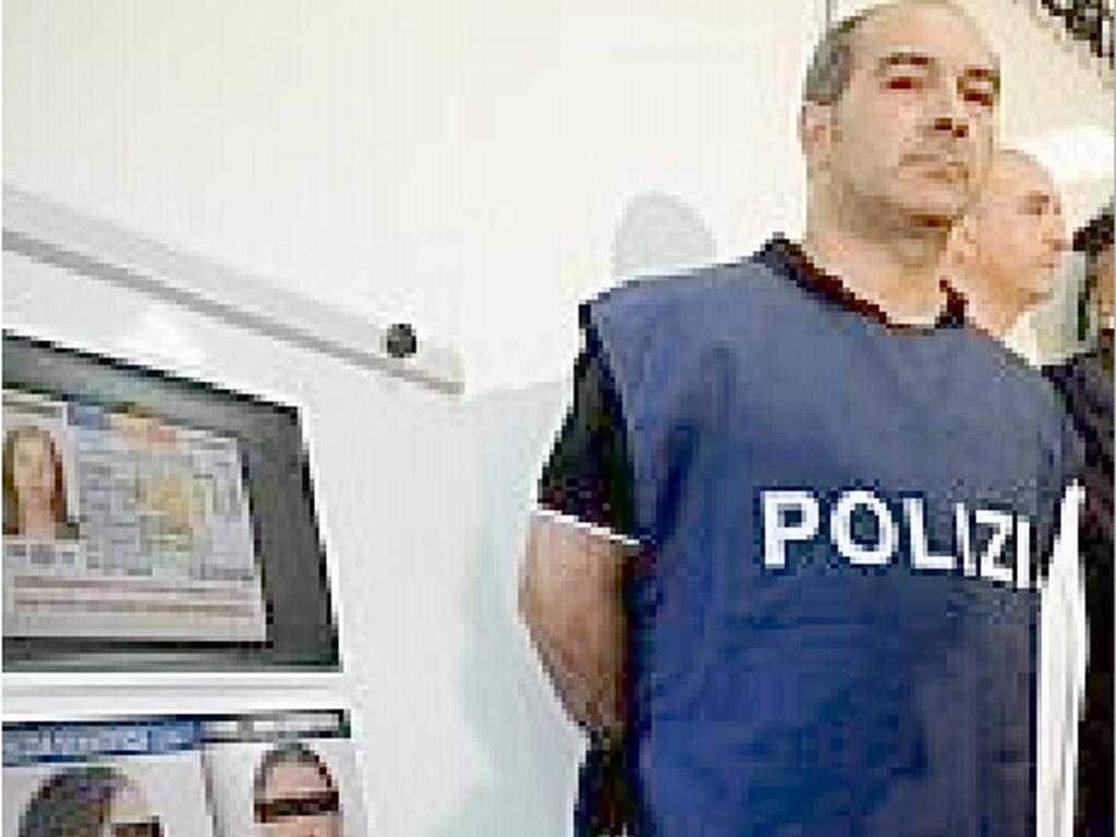 La conferenza stampa dopo l'arresto di Pizzocolo (Archivio)