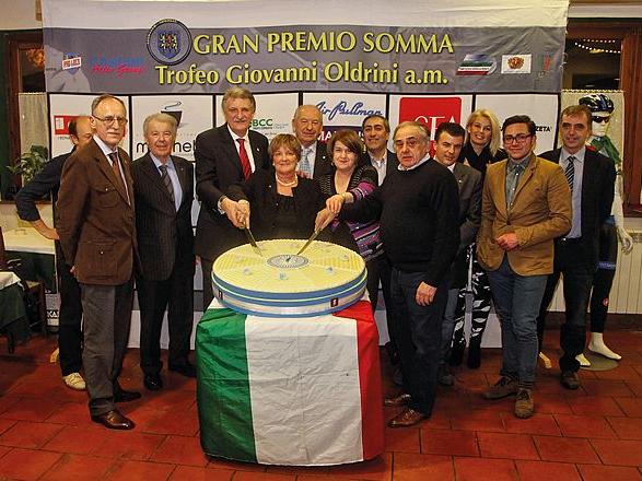 La festa di dirigenti, atleti e ospiti del Velo Club Sommese