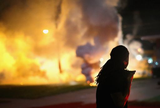 Usa, scontri Missouri: Anonymous in guerra contro silenzio polizia