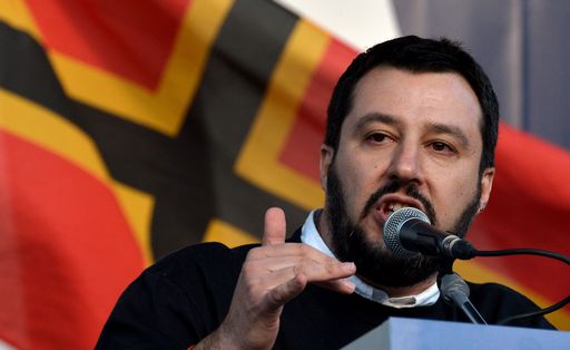 Salvini: ci prepariamo per governo alternativo, vedrò Berlusconi