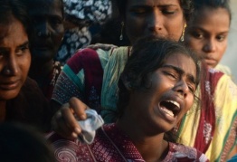 India, arrivano a 90 le vittime per liquore tossico