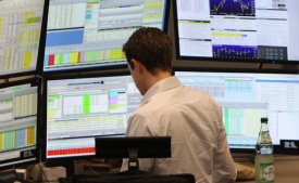 Borsa Milano crolla con Europa su crisi Grecia, Ftse Mib -5,17%