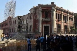 Autobomba a consolato in Egitto: 