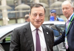 Grecia, Bce alza di altri 900 mln finanziamenti emergenza banche