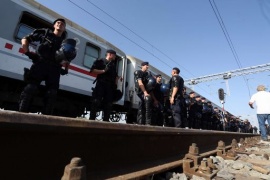 Premier Croazia: flusso migranti sarà indirizzato verso Ungheria