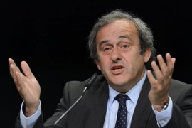 Fifa, Platini: resto determinato a candidarmi a presidenza