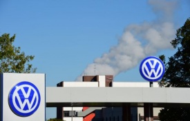 Volkswagen, Svizzera blocca vendite auto con motore trucca gas