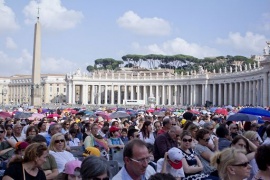 Domani si apre Sinodo sulla famiglia in Vaticano