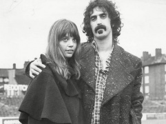 E' morta a 70 anni Gail Zappa, moglie del leggendario Frank