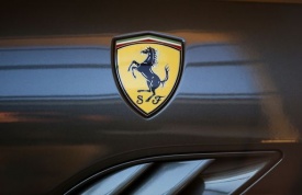 Fca: titolo Ferrari prezzato a 52 $. Conferma spin-off nel 2016