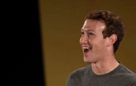 Facebook corre a Wall Street e Zuckerberg guadagna 2,5 miliardi