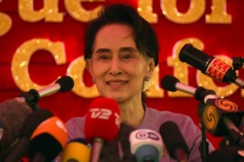 Birmania domani alle urne, attesa vittoria di Aung San Suu Kyi