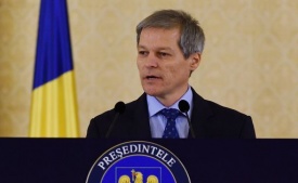 Romania, premier presenta governo tecnici, il primo dal 1989