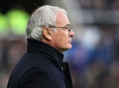 Premier, il Leicester di Ranieri vola in testa alla classifica