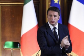 Renzi 'benedice' l'Italicum ma sinistra Pd chiede modifiche