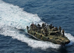 Navi Usa sequastrate nel Golfo, Iran annuncia rilascio marines