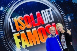 Isola dei famosi con Pamela Prati, Enrico Papi e Matteo Cambi