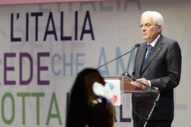 Mattarella in Calabria: senza sviluppo del sud non cresce Italia