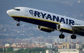 Ryanair taglia 600 posti lavoro in Italia per aumento tasse