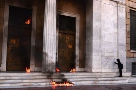 Grecia, domani sciopero generale, oggi si fermano giornalisti