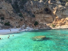 Tripadvisor: Cala Mariolu, in Sardegna, spiaggia più bella Italia