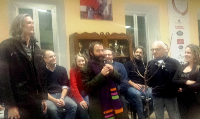 Festa grande ieri al Circolo di Casbeno per Fabio Ilacqua; guest star Luca Chiaravalli. I due autori hanno raccontanto i loro successi sanremesi