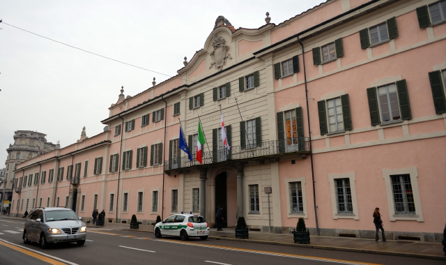 Entra nel vivo la corsa a Palazzo Estense (Foto Archivio)