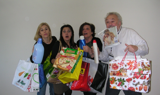 Da sinistra: l’infermiera Chiara Meneghello,  l’attrice Silvia Sartorio, l’educatrice Claudia Sangalli e il direttore della psichiatria del Verbano Isidoro Cioffi