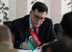 Libia, governo islamico Tripoli fa passo indietro: potere a Serraj