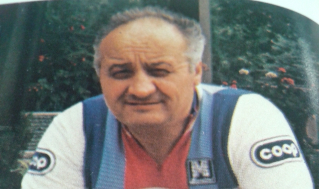 Erminio Dall’Oglio in bici con la maglia della Hoonved