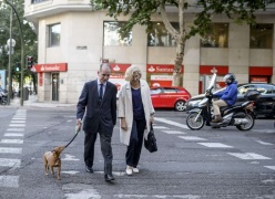 Madrid, il tuo cane sporca? O paghi, o pulisci tutta la strada