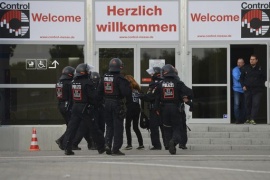 Germania, 500 arrestati per scontri vicino a congresso partito Adf