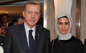 Turchia, Davutoglu testimone nozze di figlia del 