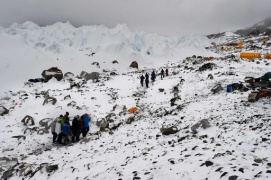 Nepal, alpinista olandese muore dopo aver scalato l'Everest
