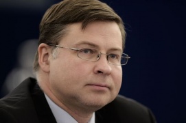 Banche, Dombrovskis: 