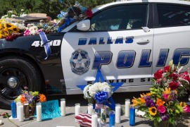 Usa, proteste e arresti dopo Dallas; domani Obama ai funerali