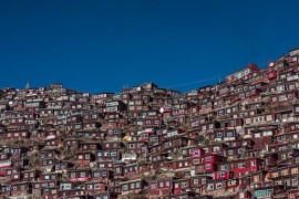 Cina avvia demolizioni nel primo centro di studi buddisti in Tibet