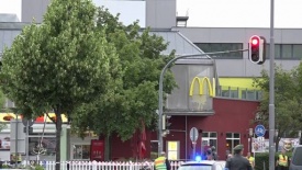 Terrore a Monaco: 18enne tedesco-iraniano uccide 9 persone