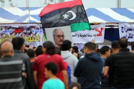 Libia, forze di Haftar conquistano due terminali petroliferi