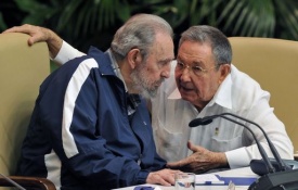 Cuba, nuove foto di Fidel Castro: terza volta in meno di 7 giorni